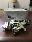 1407203535 Mercedes Benz Chassis Left Front Door Lock Oe Part