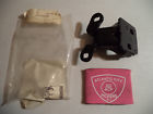 21080751 Saturn Door Hinge Assembly