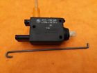 67111387609 1387609 Bmw Trunk Lid Lock Actuator