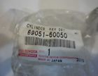 69051-60050 Rh Toyota Land Cruiser Cylinder Key Set Door Lock