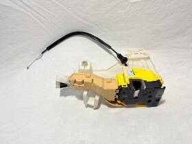 T952fl00 Alfa Romeo 2017 - 2021 Giulia Front Left Side Door Lock Latch Actuator Oem