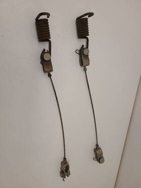 181.am1507 American Motors 2007 Hummer H2 Hood Spring Cable Pair Set