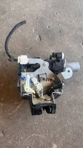 Cx-30tailgate Asmo 8301001120 Mazda Liftgate Power Motor Lock Latch Actuator Oem 2023 - 2024