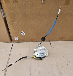 Audi 10-17 A4 Front Left Driver Side Door Lock Latch Actuator Oem