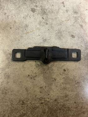 4b9827507m Audi Oem 1998-2004 A6 C5 Wagon Avant Allroad Hatch Latch Lock Striker 4b9827507