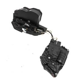 51217229462 Audi 10-23 / Porsche A4 S4 A5 S5 A6 Q3 Q5 Q7 Tt 911 Right Front Door Latch