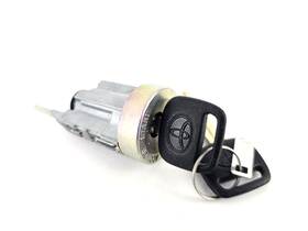 C-30-153 Auto Security Products Ignition Lock 98-00 Toyota Rav4 01-02 Corolla 98-02 Prizm Silver Face