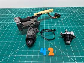 1946100 Bmw 96-02 Z3 E36/7 E36/8 Steering Column Ignition Lock With Trunk Oem
