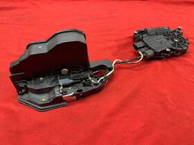 51217155154 Bmw F01 F02 F07 F10 5/7 Series Front Right Door Lock Actuator Soft Close Oem
