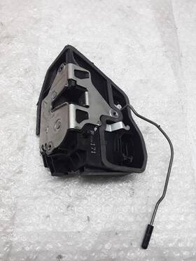 643.bm1k04 Bmw R/r Right Rear Door Lock Actuator 2004 530i Z-77p