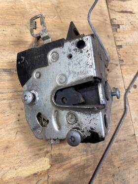 643.bm1l98 Bmw 328i E36 Driver Left Front Door Lock Latch Actuator Fits 1992-1999 92 93 94