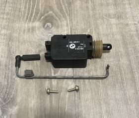 67118362050 Bmw 92-98 E36 3 Series Convertible Rear Trunk Lock Driving Mechanism Unit Oem