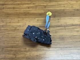 7445044 Bmw 2016-2025 I4 G26 Front Right Door Lock Lach Actuator Motor Oem