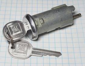 701106 Briggs And Stratton Power Tailgate Lock/switch Fits 1973-1991 Chevy Gmc Blazer Jimmy Suburban