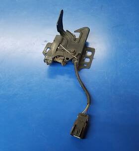 25794830 Cadillac 15895471 2006-2011 Buick Lucerne Dts Hood Latch Oem.