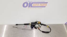 181.gm6e14 Cadillac 14 Escalade Esv Door Latch Lock Front Left Driver