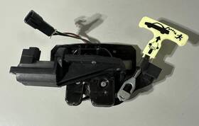 16640848 Chevrolet 1995-2007 Monte Carlo Trunk Latch Lock Release Actuator Oem