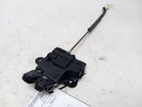 181.gm1e12 Chevrolet 2012 Cruze Tailgate Latch Oem