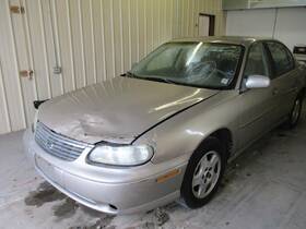 181.gm1h99 Chevrolet Malibu 1999 Keys/latches/locks 1655798