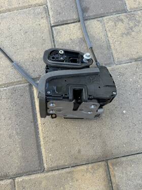 23397312 Chevrolet Silverado 1500 Front Left Side Door Lock Latch Actuator Oem 2019-22
