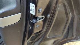 25949090 Chevrolet 2006-2011 Chevy Hhr Passenger Right Rear Door Latch With Rods/cables Oem Back