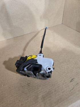 724.gm1e12 Chevrolet Chevy Cruze Door Latch Lock Left Driver Front 2012 2013 2014 2015 2016