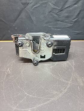 R16643680 Chevrolet 2005-2009 Equinox Passenger Right Front Door Lock Latch Actuator