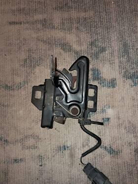 Smitley-255-01-104 Chevrolet 2006-2013 Impala Front Hood Lock Latch Release Actuator Oem