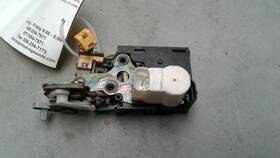 181.gm8j05 Chevrolet Truck Suburbn15 2005 Keys/latches/locks 273640