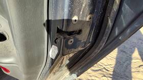 4574022ac Chrysler 1998-2004 Dodge Intrepid Passenger Right Rear Door Latch With Rods/cables Back