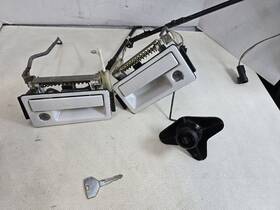Af55jw7 Chrysler Af54jw7 Lebaron Convertible Door Handles Trunk Lock Key White