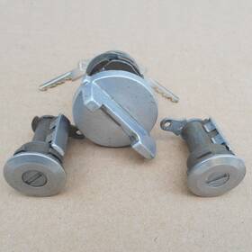 2999444 Chrysler Mopar 1970 Lockset With Used Satin Finish Ignition Lock And Nos Door Locks