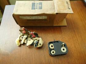 4205926 Chrysler Mopar 1982 Door Latch Mechanism Inside Outside Hardware Nos