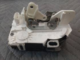 P04589422ae Chrysler 2010-2016 Right Front Door Lock Grand Voyager And Dodge Gran Caravan