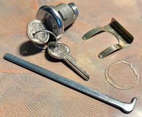 Cl-112a Classic Auto Locks Trunk Lock Set For 68 82-85 Camaro 62-79 Nova 64-66 68-69 Chevelle