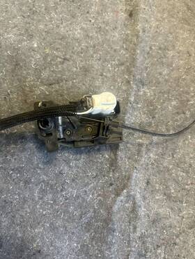 16619305 Dodge 2001 Viper Driver Left Door Latch Used