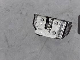 P04589278ag Dodge 2007-2011 Nitro 3.7 Rear Right Passenger Side Door Lock Latch Actuator Oem