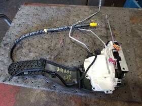 181.ch8e16 Dodge Truck 2016 Durango Driver / Left Front Door Latch With Cable 521579