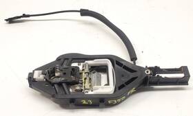 2522464 Ford 2023-25 F250 F350 Super Duty Front Right Side Door Handle Bracket