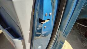 Ford 3f2z16219a64baa 1999-2003 Windstar Passenger Right Front Door Latch With Rods/cables Oem