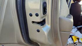 6l2z7826413a Ford 2002-2005 Explorer Driver Left Rear Door Latch With Rods/cables Oem Back