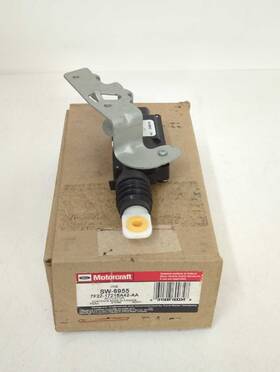 7f2z-17218a42-aa Ford New Oem Genuine Rear Latch Actuator 2005-2007 Freestar Rh