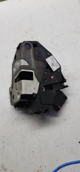 Bf6af21813am Ford 933288-110 Escape 2013 - 2019 Front Driver Door Lock Latch Actuator Oem