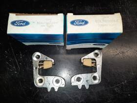 B5a-7022008-c Ford Striker Plates For 1955 T-bird Mercury Nos