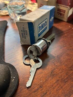 B9a-6421984-a Ford B9a-6429184-a Nos Oem Galaxie Sunliner Chrome Door Button With Lock 1959-1960