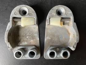 B9ab-6422011-a Ford B9ab-6422010-a Door Latch Striker Plate 10-a Left Right 59-63 Car 61-67 Trk