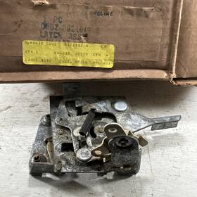 C8uz-8921812-a Ford New Oem C8uz8921812a Rear Cargo Door Latch Assembly 1960s-80s E Series Vans