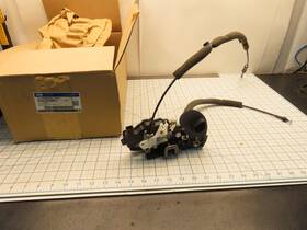 Ck4z-6143288-a Ford Rear Door Lock Latch Actuator Assembly