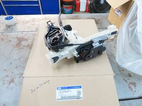 Lj6z-78219a64-b Ford Door Lock Latch Assembly Right Rh