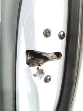 181.fd8y13 Ford Truck 2013 E350sd Super Duty Right Passenger Front Door Latch Assembly